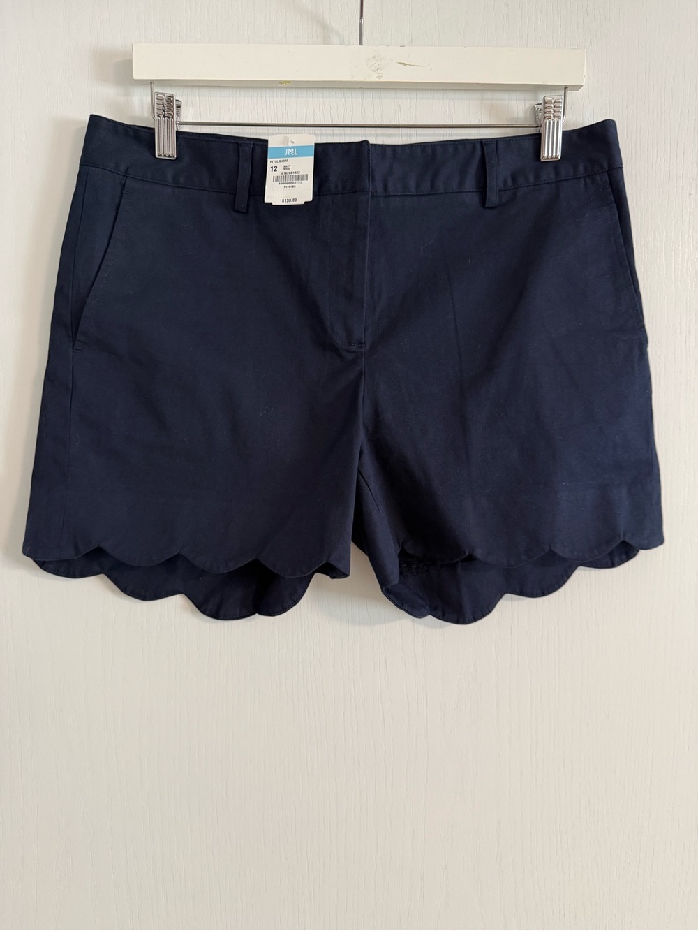 J. McLaughlin Navy Scallop-Hem Cotton Shorts